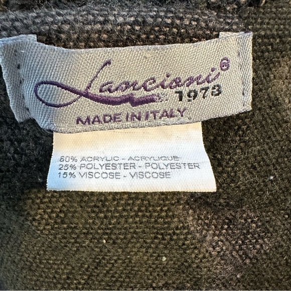 Lancioni 1973 Shawl Wrap Camoflauge Print Fringe Detail ONE SIZE FITS MOST - Picture 5 of 5